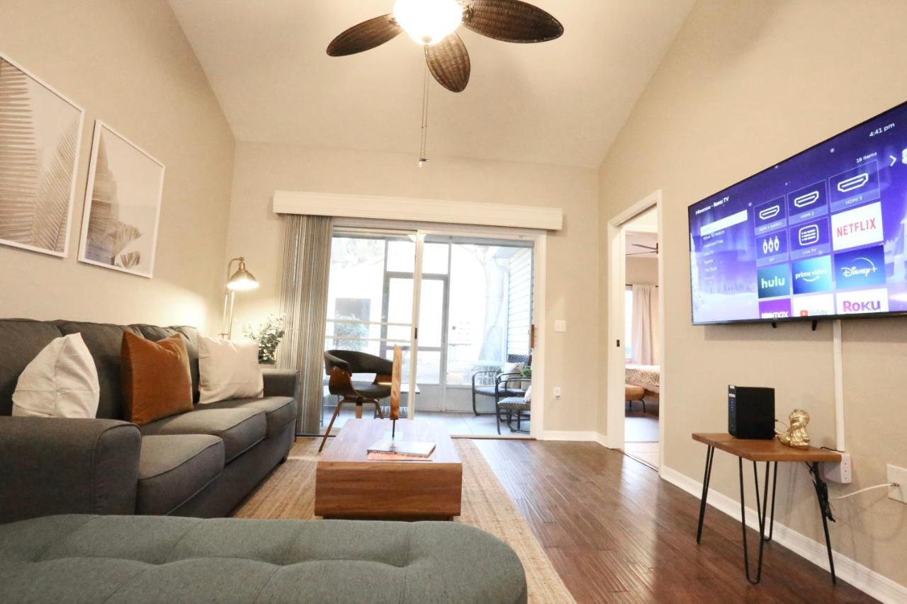 Nomad Retreat King Bed Boutique Condo W Garage Gainesville Extérieur photo