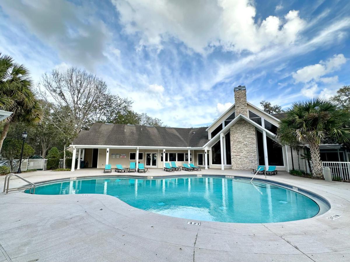 Nomad Retreat King Bed Boutique Condo W Garage Gainesville Extérieur photo